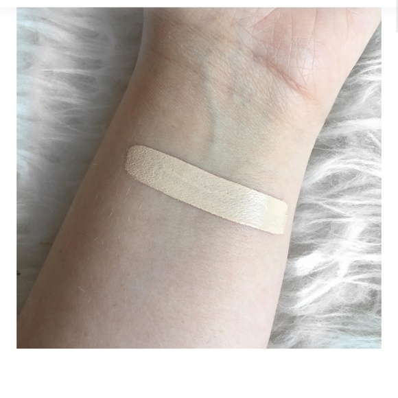 NEW Urban Decay Naked Skin Weightless Concealer in “Fair Neutral” 5ml - Picture 5 of 7